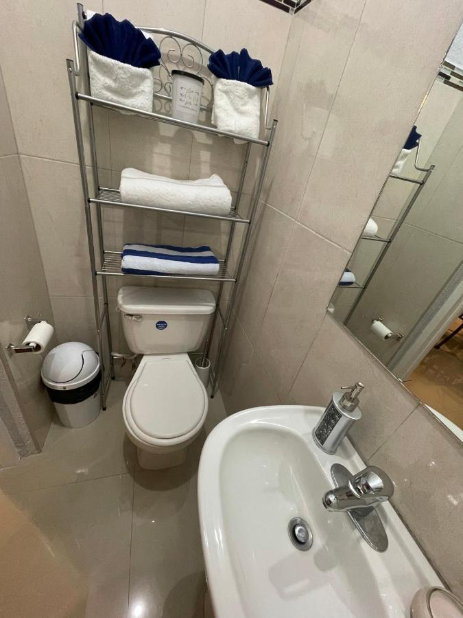 Jamrock Suites Кингстон Экстерьер фото